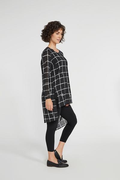 symplifall-winter-2020_9303-3_whisper-step-over-long-sleeve_crosshatch-large_3_400x